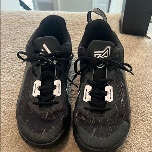 Nike Giannis Immortality Basketball SZ 11.5